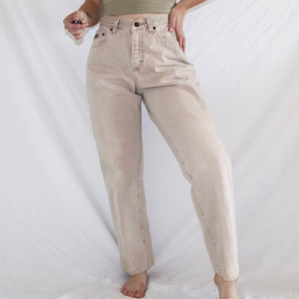 Levi’s VTG 550 Relaxed Fit Tapered Leg khaki Jeans